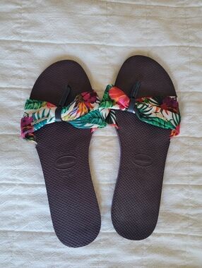 Havaianas Brazil St Tropez Sandals Aubergine Floral Strap Flip Flops 11/12
